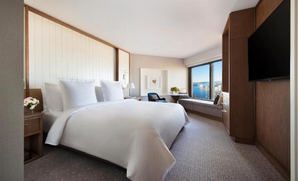 Four Seasons Hotel Sydney image 9
